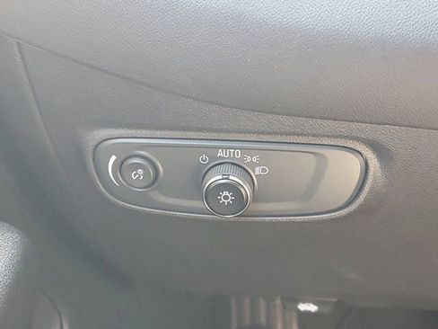 Certified 2024 Chevrolet Equinox LT FWD image 19