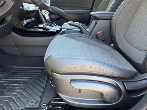 New 2026 Kia Seltos S FWD image 11