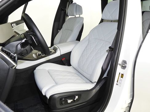 Used 2026 BMW X5 sDrive40i RWD image 22