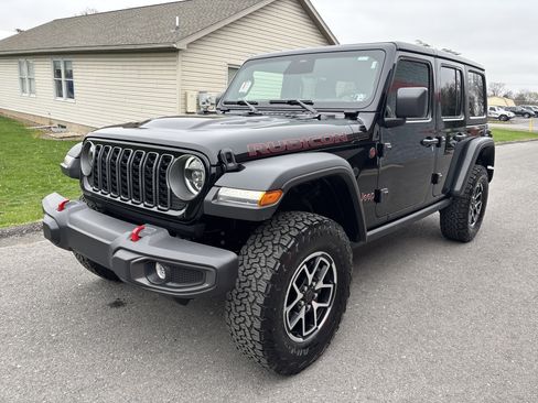 Used 2026 Jeep Wrangler Unlimited Rubicon image 8