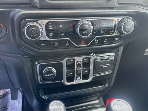 Used 2023 Jeep Wrangler Unlimited Sport AWD/4WD image 15