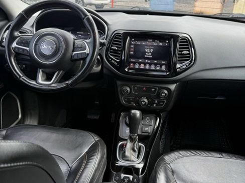 Used 2020 Jeep Compass Limited image 27