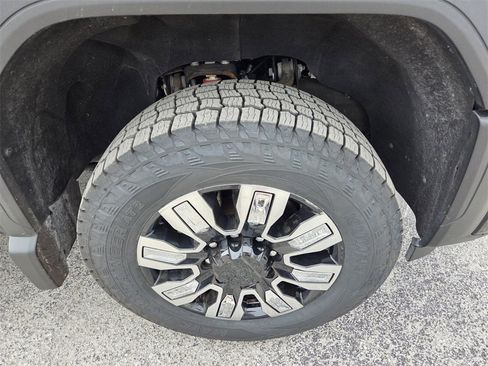 Used 2024 GMC Sierra 2500 Denali w/ Denali Reserve Package image 20