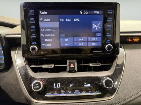 Used 2022 Toyota Corolla SE FWD image 18