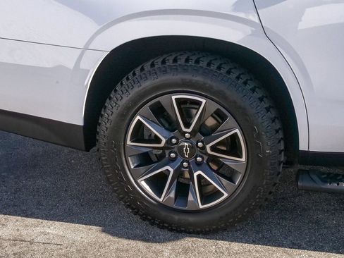 Used 2022 Chevrolet Tahoe Z71 w/ Z71 Off-Road Package image 6