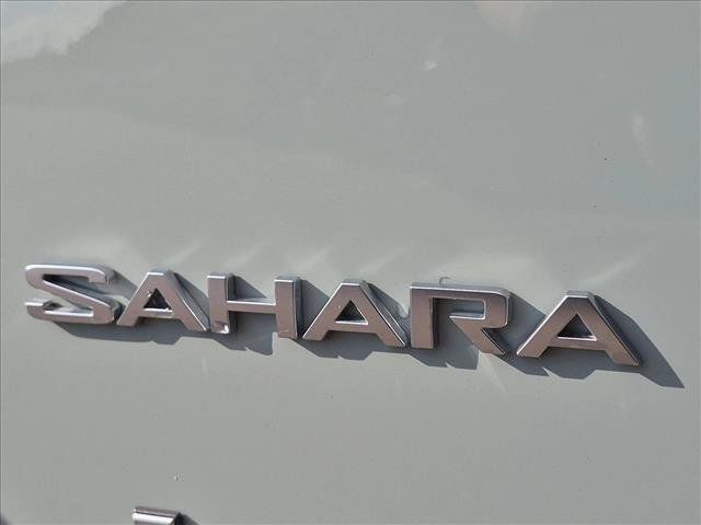 Used 2024 Jeep Wrangler Unlimited Sahara AWD/4WD image 11
