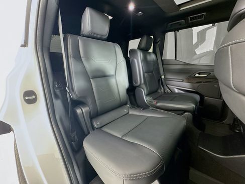 Used 2025 Lexus GX 550 w/ Accessory Package (2T) image 25