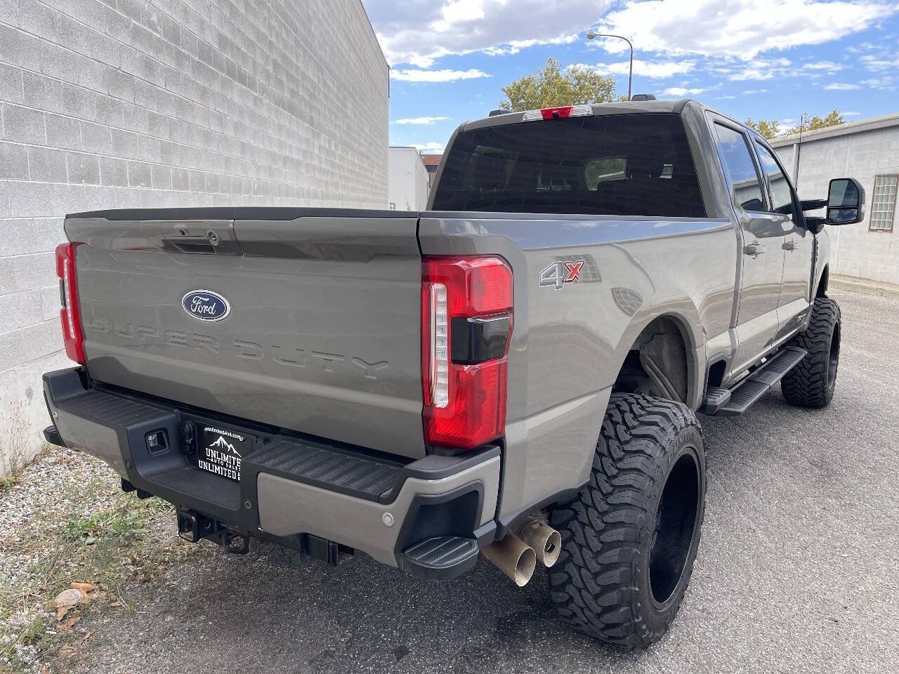 Used 2026 Ford F350 Lariat AWD/4WD image 5