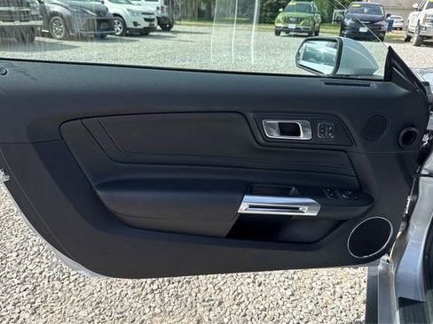 Used 2019 Ford Mustang GT Premium w/ Equipment Group 401A RWD image 19