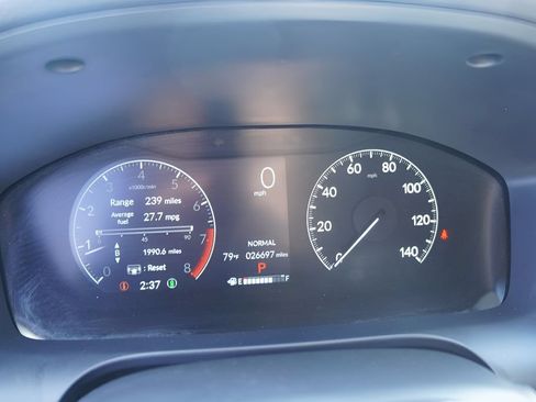 Used 2025 Honda HR-V LX image 19