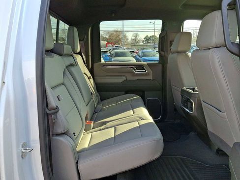 Used 2024 Chevrolet Silverado 2500 LTZ w/ LTZ Convenience Package image 32