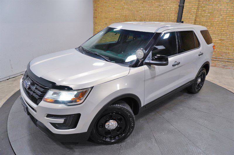 Used 2017 Ford Explorer 4WD Police Interceptor image 2