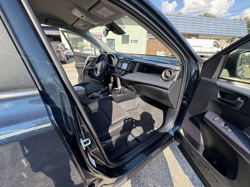 Used 2018 Toyota RAV4 LE w/ All Weather Liner Package AWD/4WD image 37