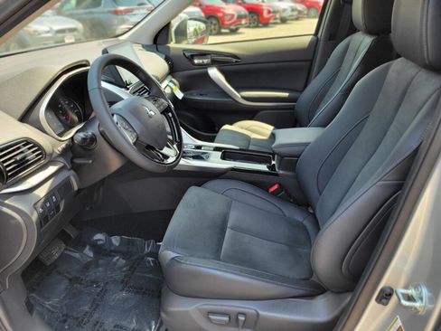 New 2025 Mitsubishi Eclipse Cross SE image 18
