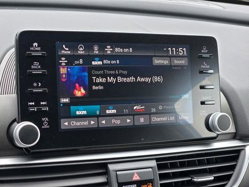 Used 2018 Honda Accord Touring image 18