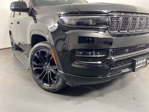 Used 2023 Jeep Grand Wagoneer Series II w/ Quick Order Packagew 28T AWD/4WD image 3