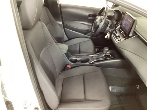 Used 2024 Toyota Corolla LE FWD image 34