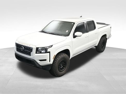 Used 2022 Nissan Frontier SV RWD image 17