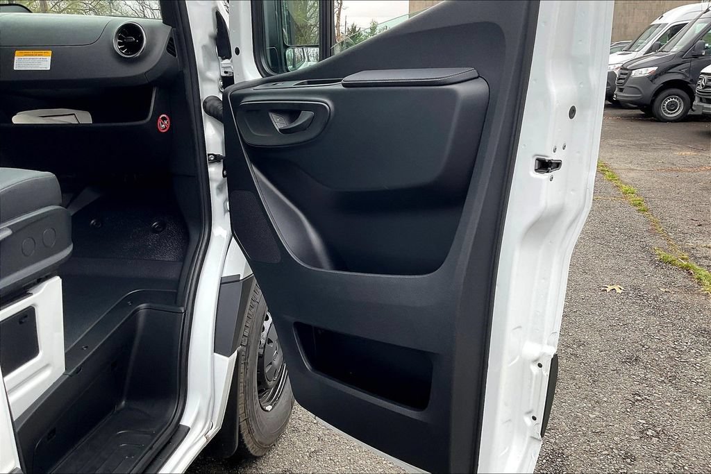 Used 2026 Mercedes-Benz Sprinter 2500 image 15
