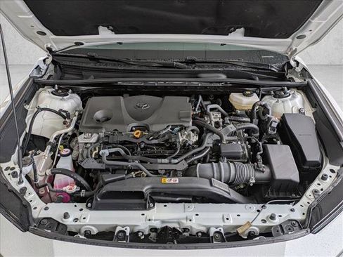 Used 2025 Toyota Camry SE FWD image 26