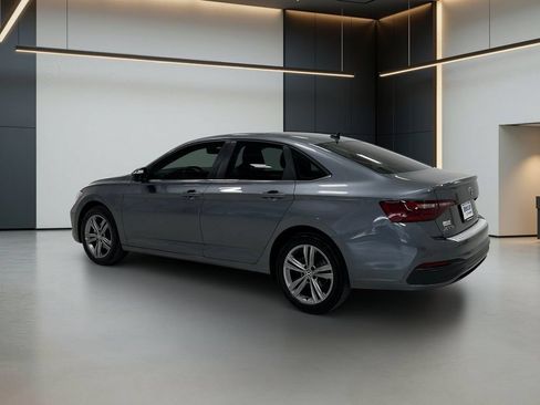 Used 2022 Volkswagen Jetta SE FWD image 3