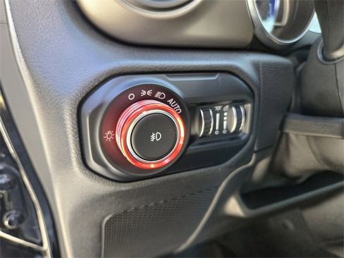 Used 2021 Jeep Wrangler Unlimited Sport image 17