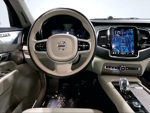 Certified 2023 Volvo XC90 B6 Ultimate w/ Lounge Package image 6