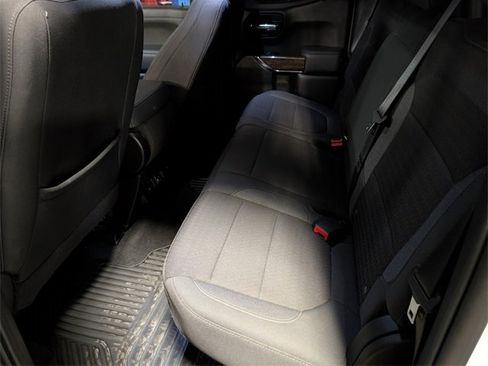 Used 2022 GMC Sierra 1500 SLE image 8
