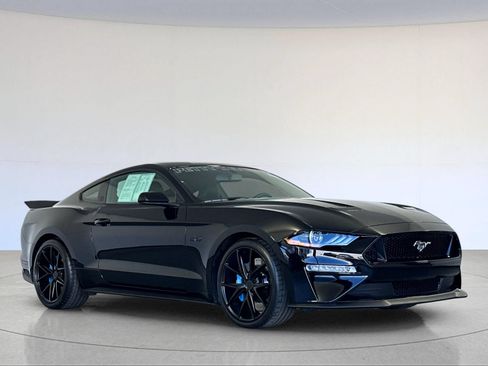 Used 2018 Ford Mustang GT w/ GT Performance Package RWD image 10