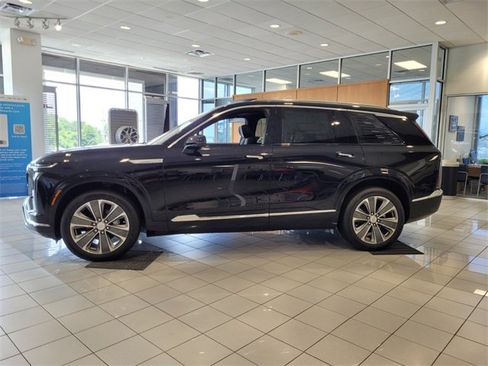 New 2026 Cadillac Vistiq Luxury w/ LPO, Floor Liner Package image 4