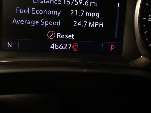 Used 2022 Chevrolet Traverse LT FWD image 38