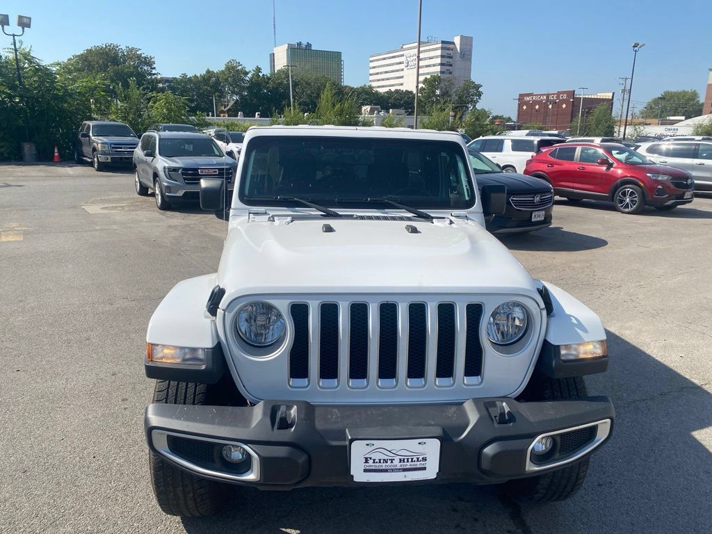 Used 2023 Jeep Wrangler Unlimited Sahara AWD/4WD image 3