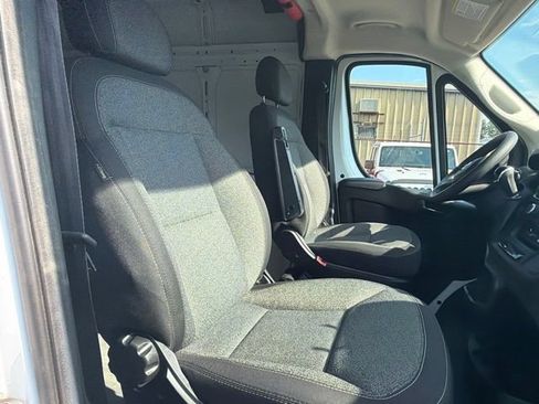 Used 2023 RAM ProMaster 2500 FWD image 10