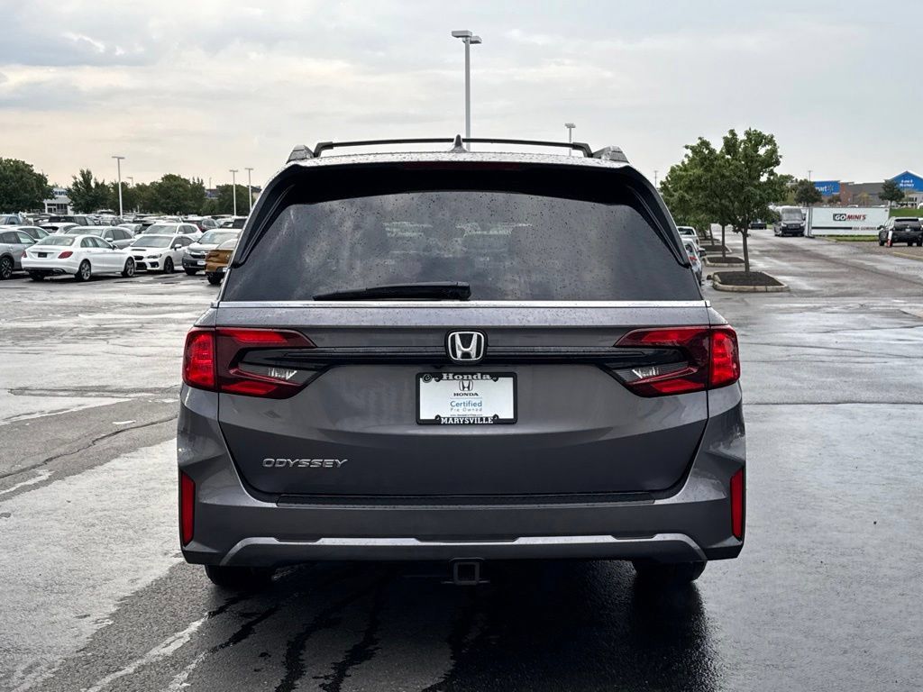 Certified 2026 Honda Odyssey EX-L image 6
