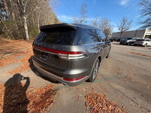 Used 2020 Lincoln Aviator Reserve w/ Equipment Group 201A image 18