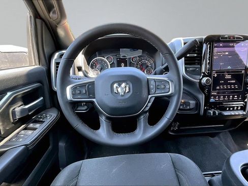 Certified 2026 RAM 2500 Big Horn AWD/4WD image 5