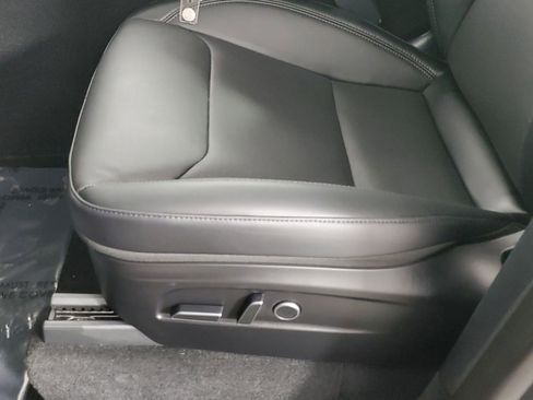 Used 2026 Tesla Model Y Long Range image 29