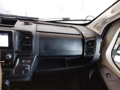 Used 2022 RAM ProMaster 2500 FWD image 32