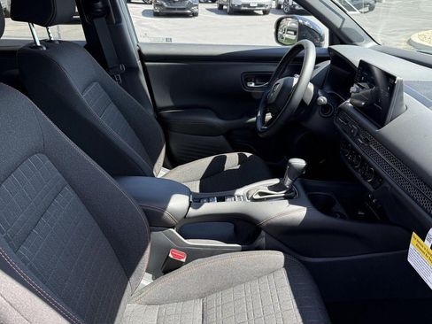 Certified 2026 Honda HR-V Sport image 28