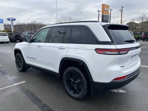 New 2026 Jeep Grand Cherokee Altitude AWD/4WD image 5