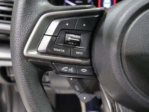 Used 2020 Subaru Crosstrek 2.0i AWD/4WD image 31