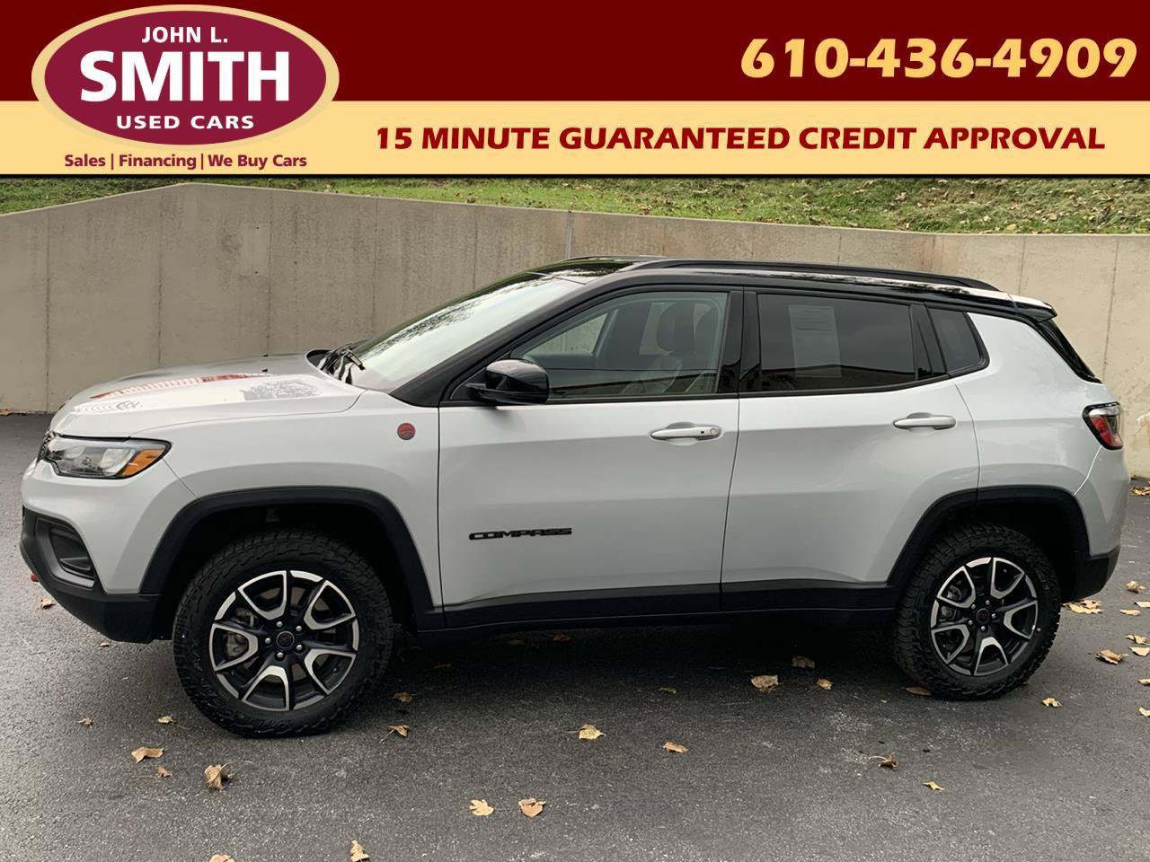 Used 2025 Jeep Compass Trailhawk AWD/4WD image 1