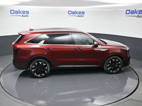 Certified 2025 Kia Sorento EX image 56