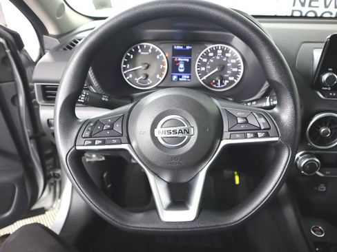 Certified 2022 Nissan Sentra S image 10