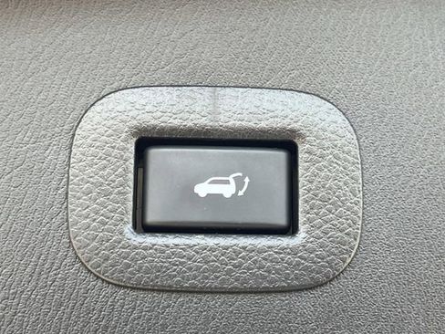 Used 2023 INFINITI QX80 Luxe w/ Cargo Package image 12