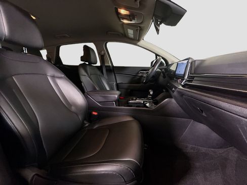Used 2023 Kia Sportage EX FWD image 29