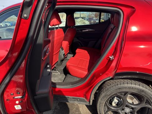 New 2026 Alfa Romeo Tonale Sprint w/ Red Premium Package image 28