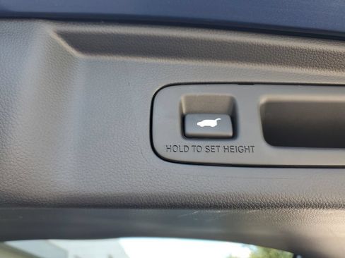 Used 2025 Honda CR-V EX-L image 17