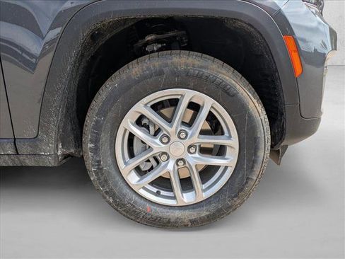 New 2026 Jeep Grand Cherokee Laredo X image 16