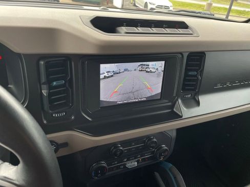 Used 2022 Ford Bronco Wildtrak AWD/4WD image 17